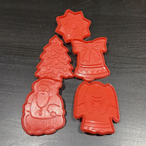 5pc Cookie Cutters Vtg CHRISTMAS Holiday Red Plastic Santa Angel Tree Star Bell‎